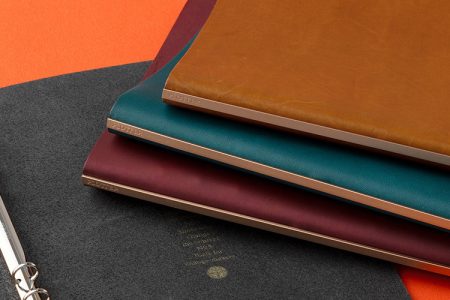 photo: 日常を彩る「色」とレザーの共鳴