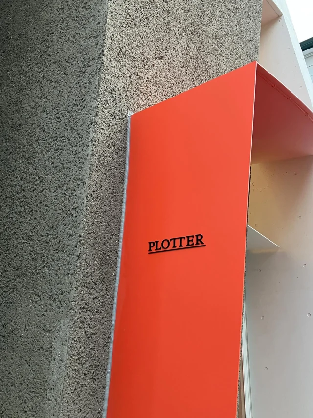 PLOTTER初のフラッグシップショップ。
建物のポイントにロゴがつき始めました。

PLOTTER's first flagship store.
The logo has started to be attached to the point of the building.
.
.
.
.
.
.
.
#plotter #plotter_life #youareaplotter #プロッター #フラッグシップ #直営店 #原宿 #flagshipstore