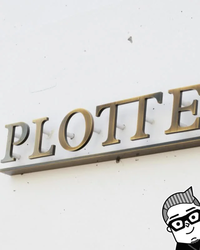 PLOTTERTOKYOの建物にはいくつものこだわりがあります。正面にある真鍮のロゴプレートに加えて、建物の裏側にもロゴの切り文字が浮き上がっています。1日の陽の角度によって、影と共に表情を変える切り文字ロゴをぜひ観察してみてください。

PLOTTERTOKYO's building features several distinctive touches. In addition to the brass logo plate on the front, the building's rear also features a raised cut-out logo. We invite you to observe how the cut-out logo changes its appearance throughout the day as the sun's angle shifts, creating shifting shadows.
.
.
.
.
#plotter #plotter_life #youareaplotter #プロッター #フラッグシップ #直営店 #原宿 #flagshipstore