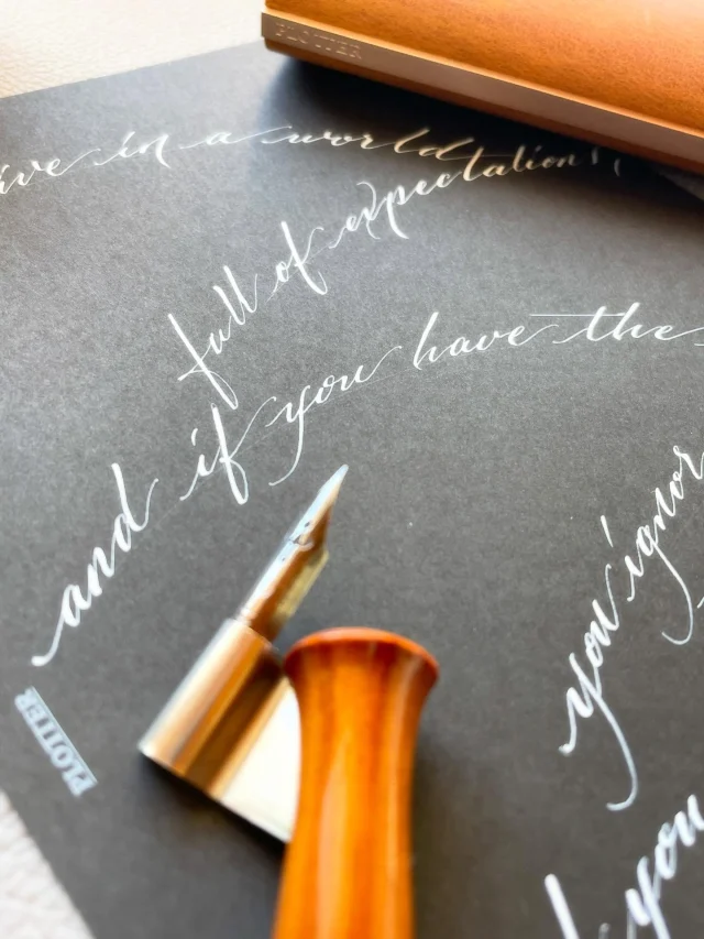 モノクローム。究極のモノトーン。プロッターイズム。

Black and White. The pinnacle of monochrome. The essence of PLOTTER-ism.
.
.
.
.
.
#plotter #plotter_life 
#プロッター #レザーバインダー #plottertokyo