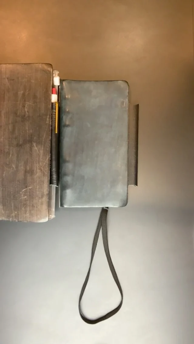 プロッター部のみなさんのレザーバインダーをお借りして使い方をご紹介しました！
いろんな使い方が発見できました💡
ぜひ参考にしてみてください♪

#plotter_life